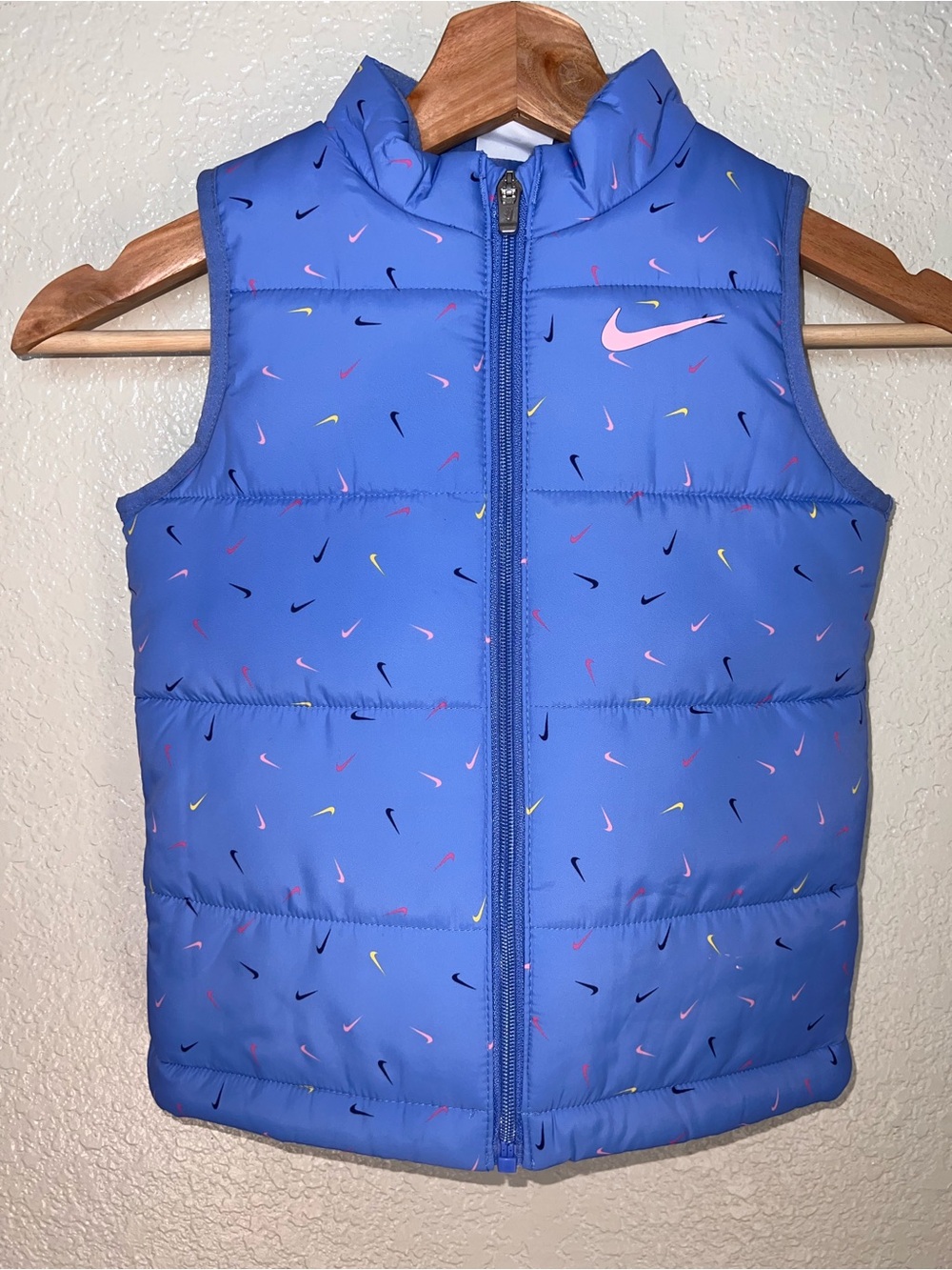 Nike Baby Girl puffer vest Full Zip Allover Logo Size 4t
